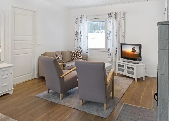 Metsaetaehti By Interhome * ブオカッティ