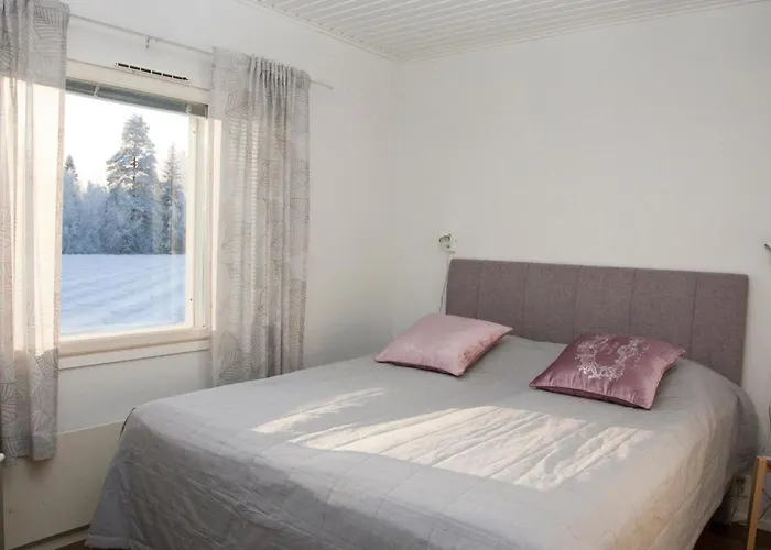 Metsaetaehti By Interhome * ブオカッティ